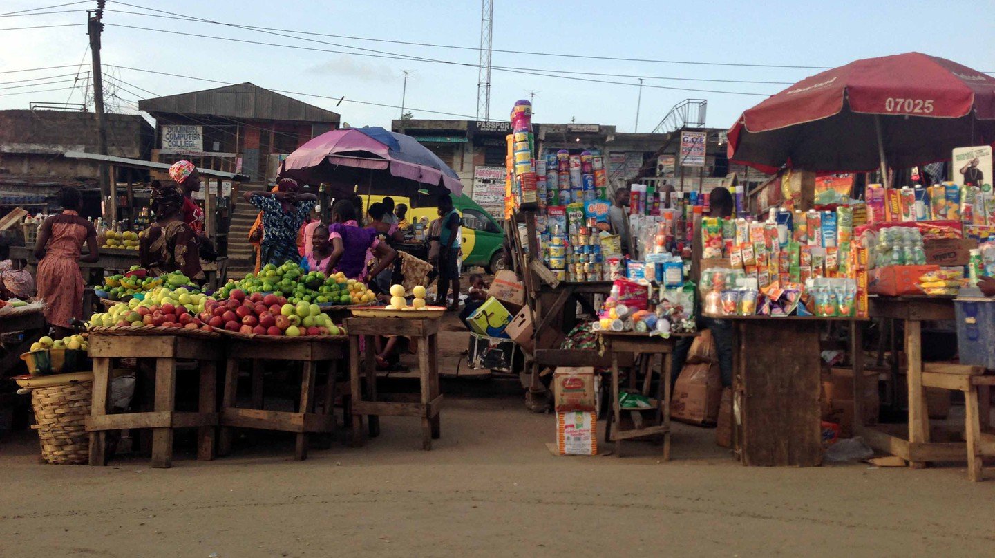 Stop Eating Roadside Foods – Expert Warns Nigerians