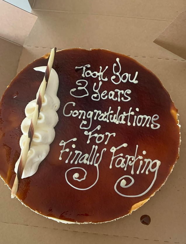 Man Gifts Girlfriend Cake For Farting For The First Time In 3 Years